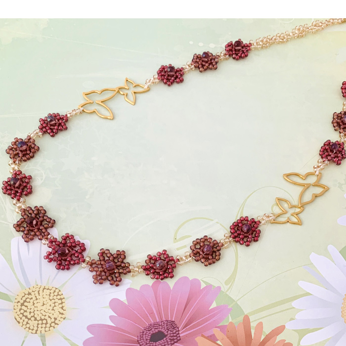 アクセサリーキット ハンドメイド スプリングスターフラワーと蝶のネックレス（ローズ）